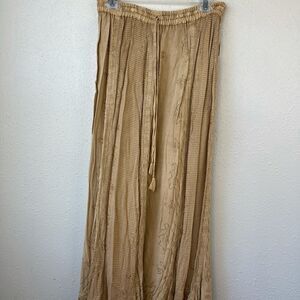 NWT Unknown Women’s Skirt Size Unknown